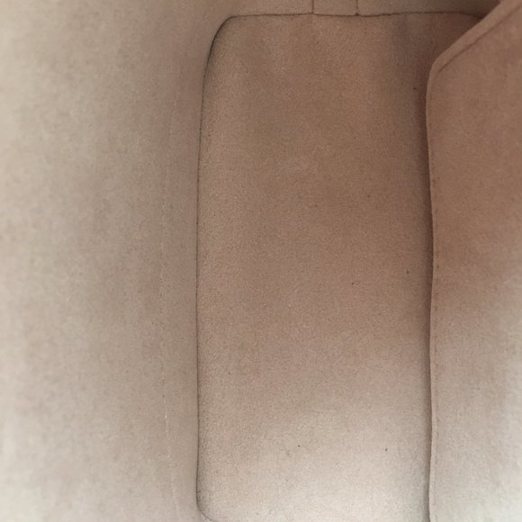 LOUIS VUITTON CALFSKIN LOCKME BACKPACK ROSE BALLERINE - Picture 8 of 10